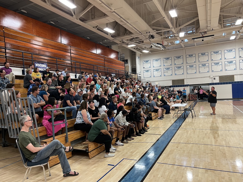 On Monday night, the Nicolet Athletic Department held an in-person Fall Athletic Orientation night for all Fall athletes.